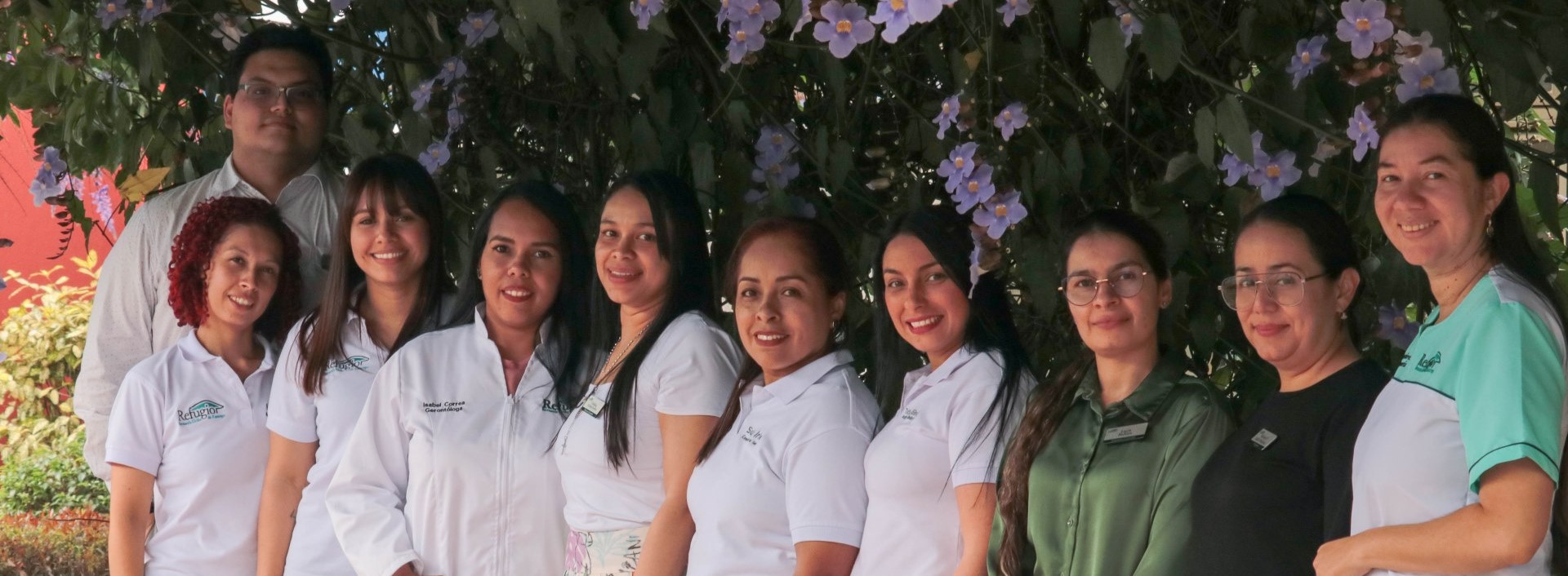 nosotros header